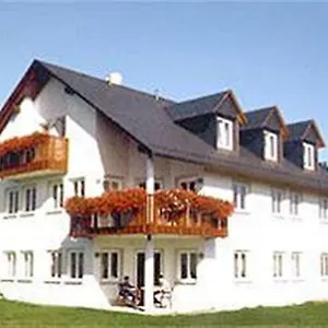 Apartment Lang, Naila